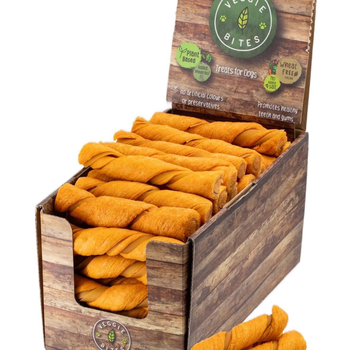 Veggie Bites - Puffed Twist Sticks - carrot flavour dog treats